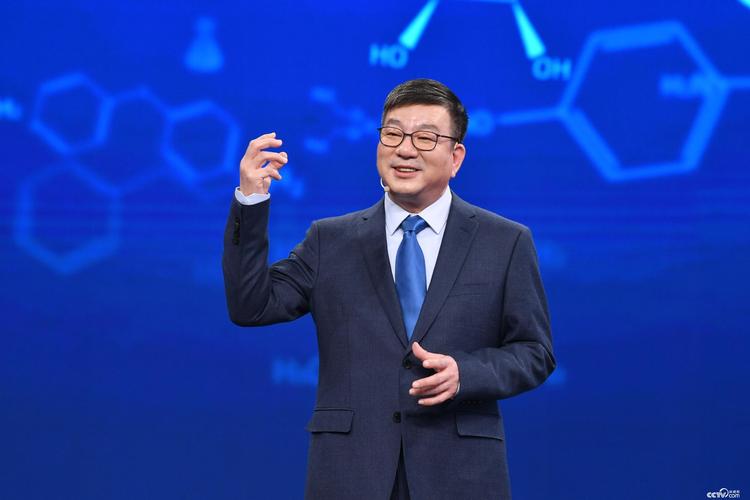 开讲啦赵东元纳米材料上造孔化学家的神奇魔法